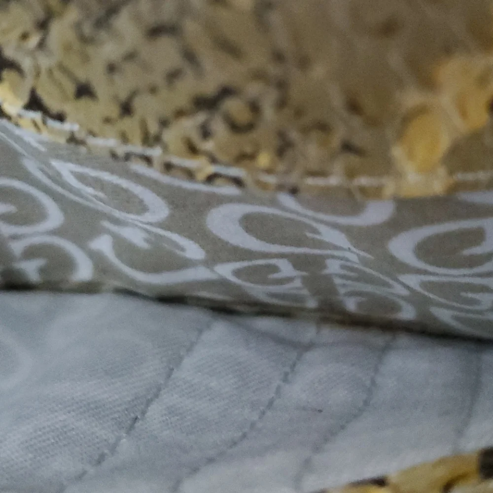 Guess Cream/Brown‎ Wallet